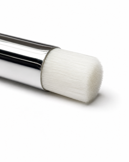 Pennello detergente Lash & Brow con setole bianche morbide per ciglia e sopracciglia