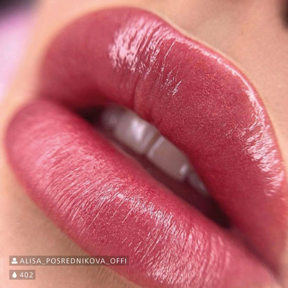 Risultato su labbra realizzato con Swiss Color 402 Dusty Rose effetto lip blush rosa cipria neutro freddo luminoso elegante e naturale